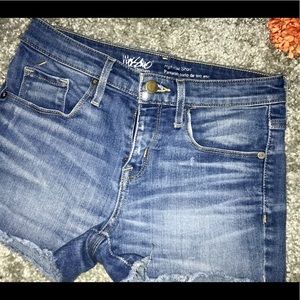 SOLD // Mossimo High Rise Short
